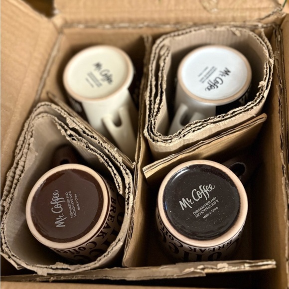 NIB coffee mugs with spoons - Picture 8 of 9